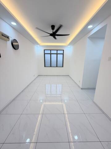 Pangsa Laman Tasik Medium Cost Flat,Molek,Full Loan,3rd Floor,Renovated