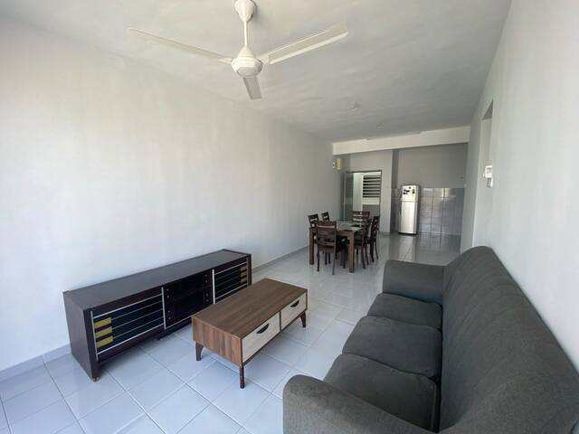 FULLY FURNISHED POOL VIEW Condo for Rent @ Seri Serindit Residence photo