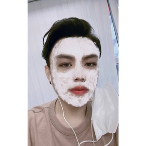 Agent's photo