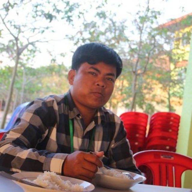 Bunthoeurn profile picture