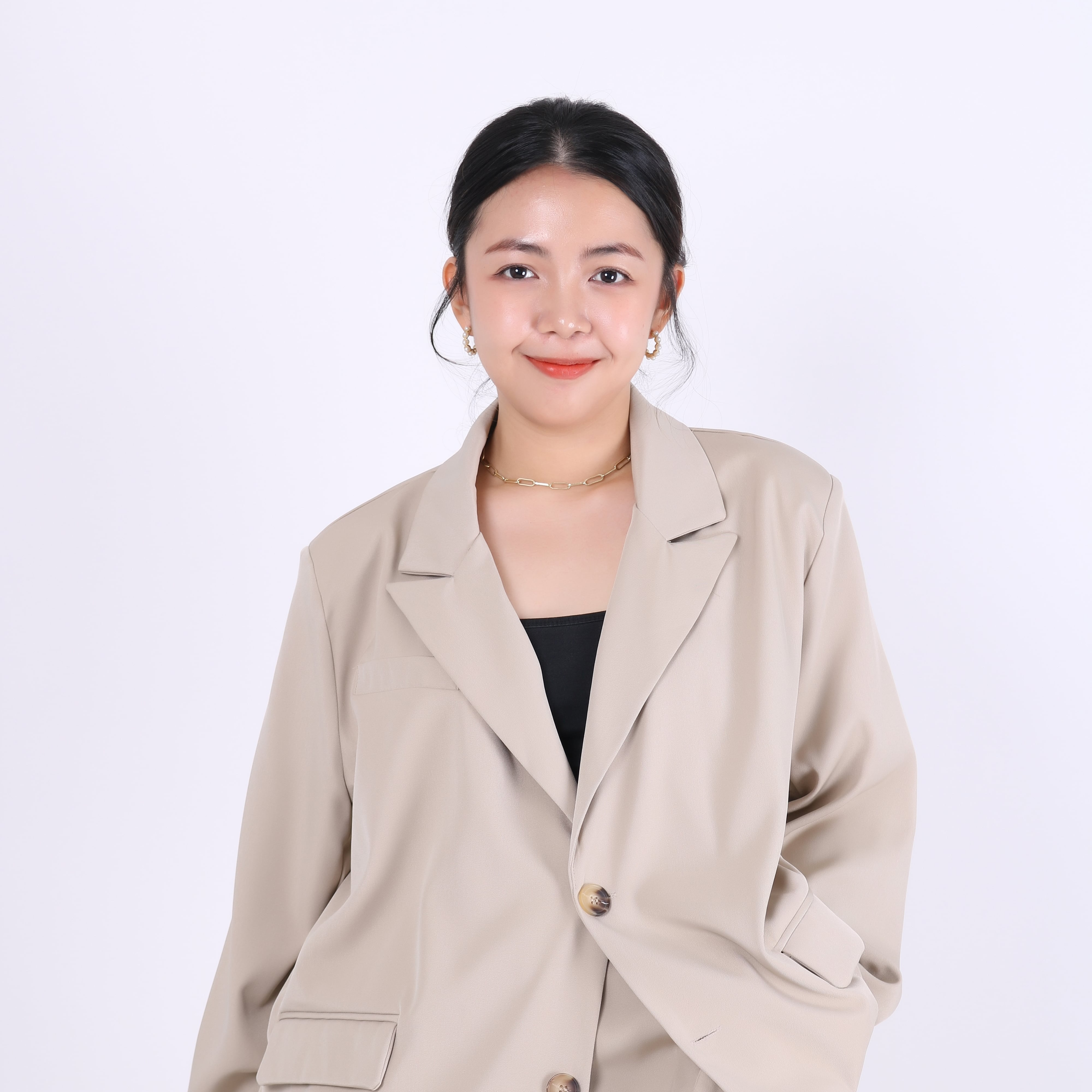 Cindy Lo profile picture