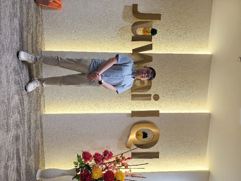 Max Chng profile picture