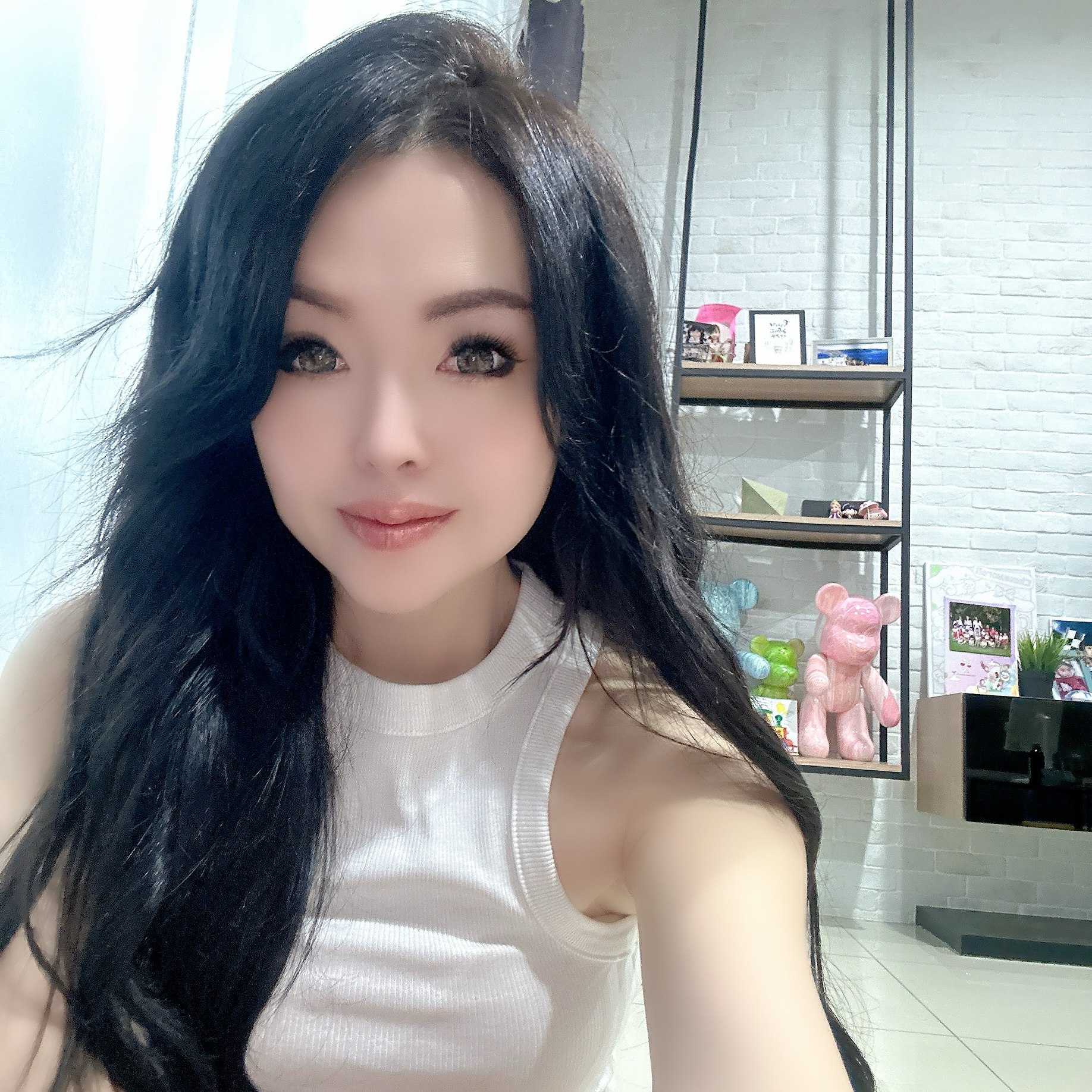 Eva Chen profile picture