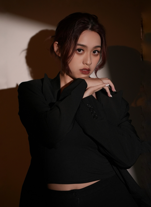 TIFFANY CHOW profile picture