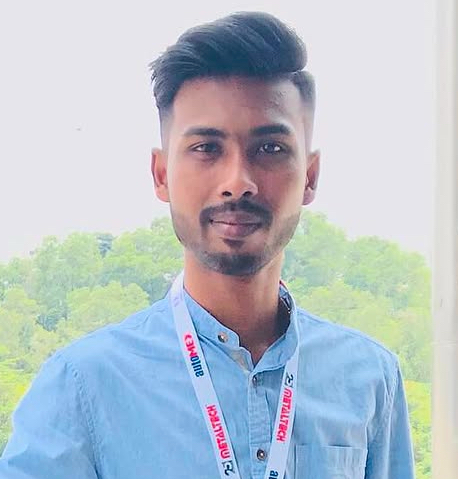 Nicholas Ralph profile picture