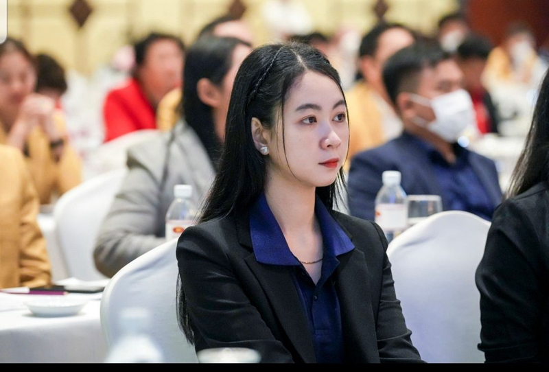 klengkoemhouy profile picture