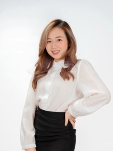 YY LIM's profile picture