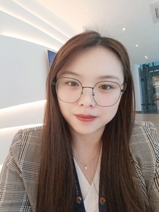 Stephy Ong  profile picture