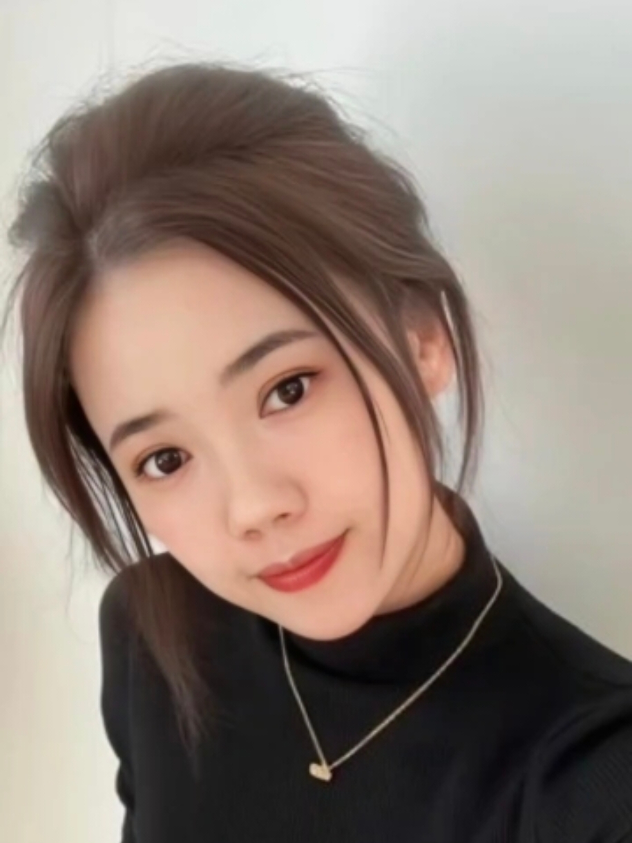 gambar profil Julienna