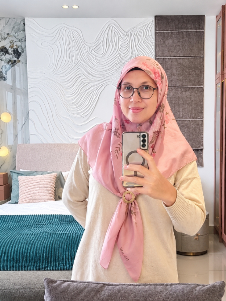 AISHAH AZIZ  profile picture